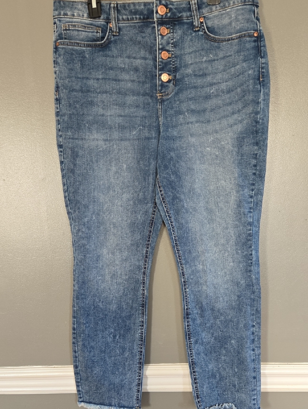 LC Lauren Conrad Medium Blue Skinny Jeans